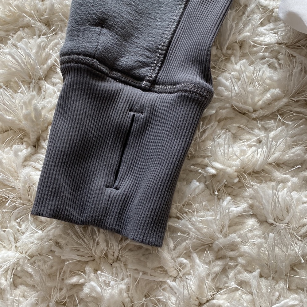 Lululemon Fluff Off Crew - Picture 7 of 12